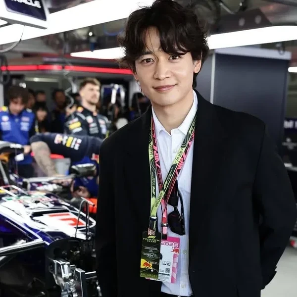Penampilan Minho (SHINee) yang Paling Dicintai Hari Ini