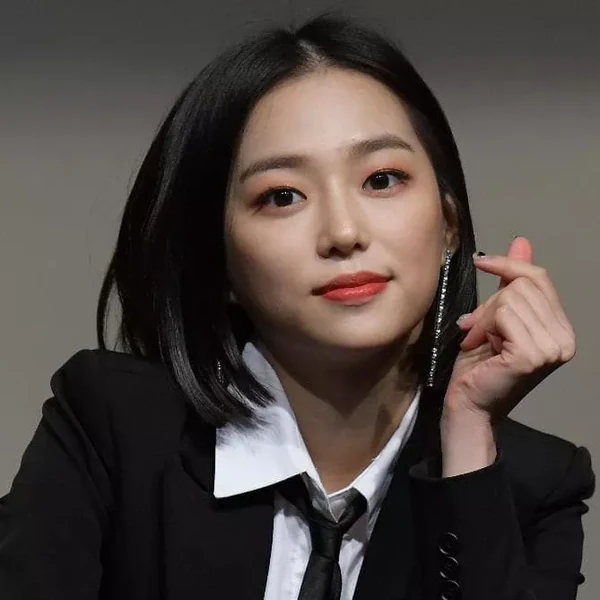 Popular profile image of Jang Yeeun selected by votes