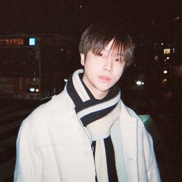 充满粉丝爱意的金振焕 (iKON)人气照片