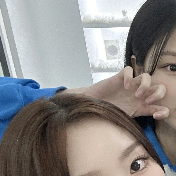 Top Photo Full of Loossemble Love