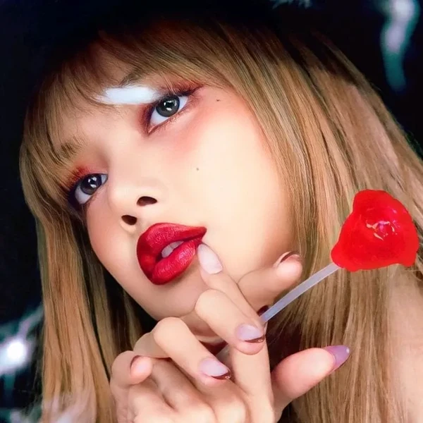 リサ (BLACKPINK)への愛が詰まった人気写真