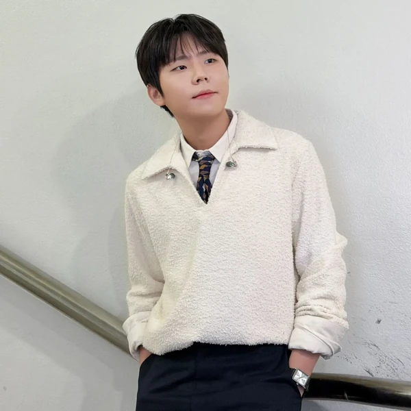 Today's Most Loved Jung Seunghwan