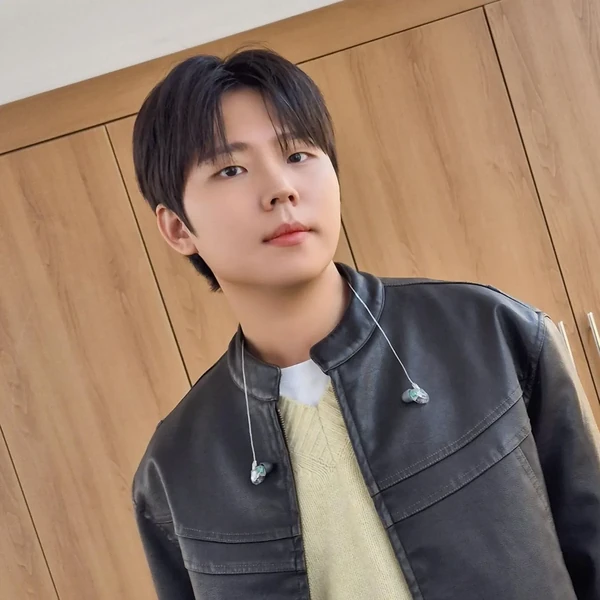 Top Photo Full of Jung Seunghwan Love