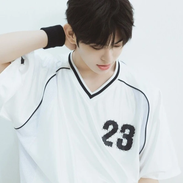 Top Photo Full of Minje (KickFlip) Love