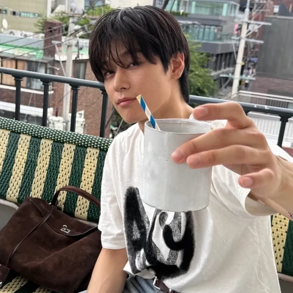 Top Photo Full of Juyeon (THE BOYZ) Love