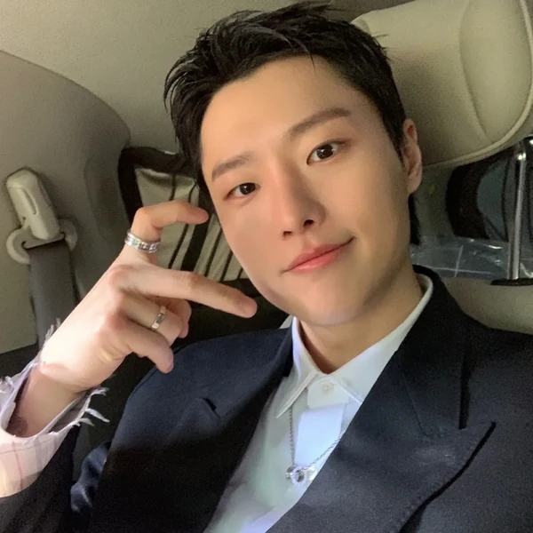 Top Photo Full of WOODZ Love