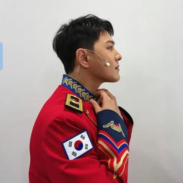 Popular profile picture of 김동혁 (iKON) loved by fans