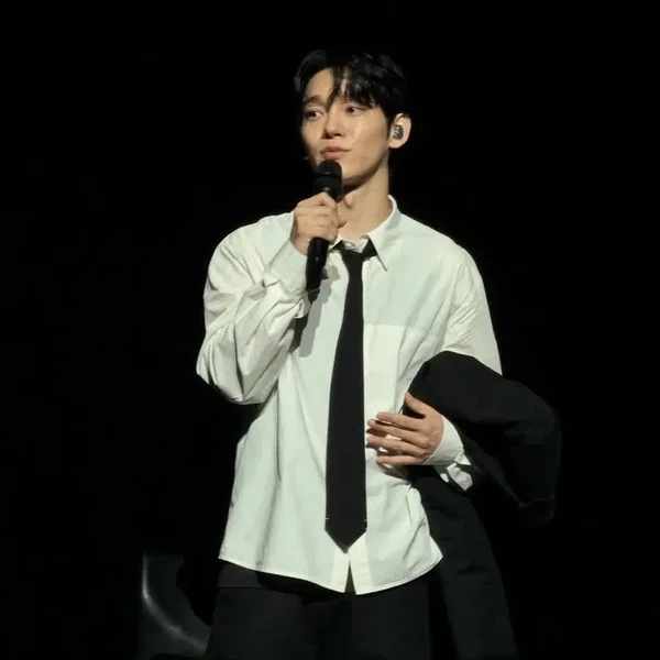 充滿粉絲愛意的EXO人氣照片