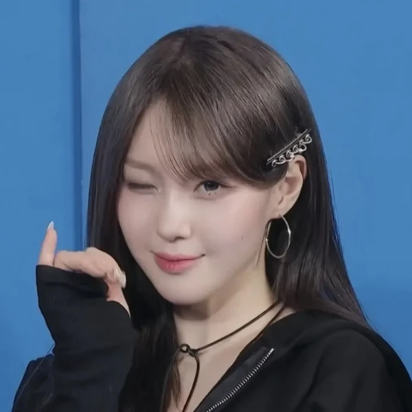 今日最受喜愛的金采炫 (Kep1er)