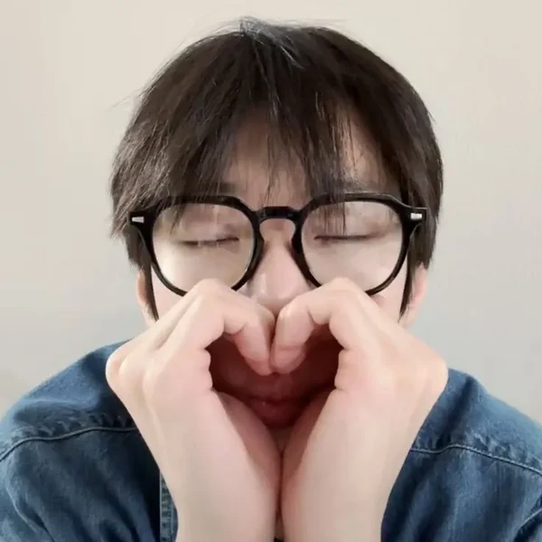 Popular profile picture of 도영 (NCT 127) loved by fans