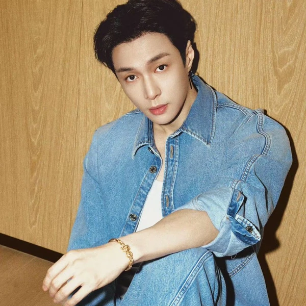 Fans' Pick: Best Moment of Lay (EXO)