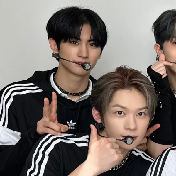 Popular profile image of YOUNITE selected by votes