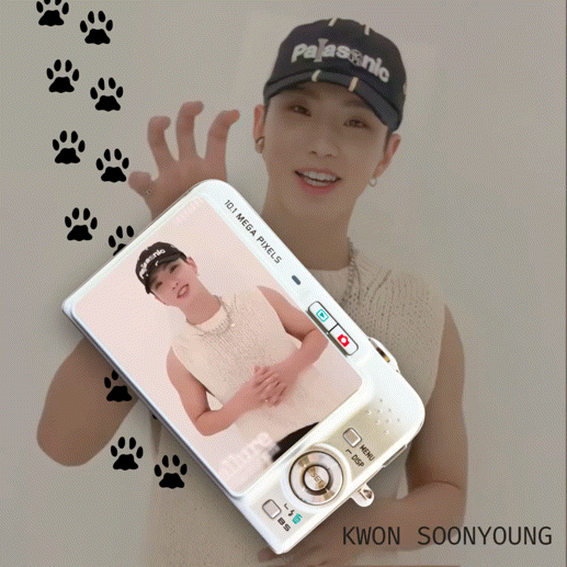 Signature photo of ホシ (SEVENTEEN) capturing their charm