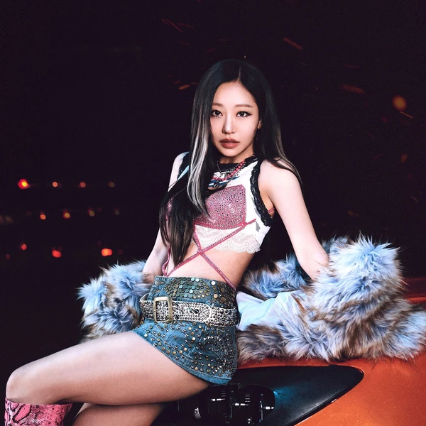 Popular profile picture of Julie (KISS OF LIFE) loved by fans