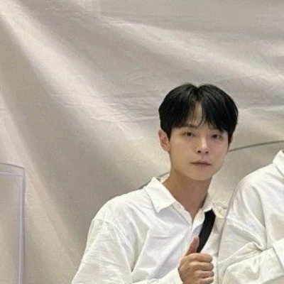 Popular profile image of LUCY selected by votes