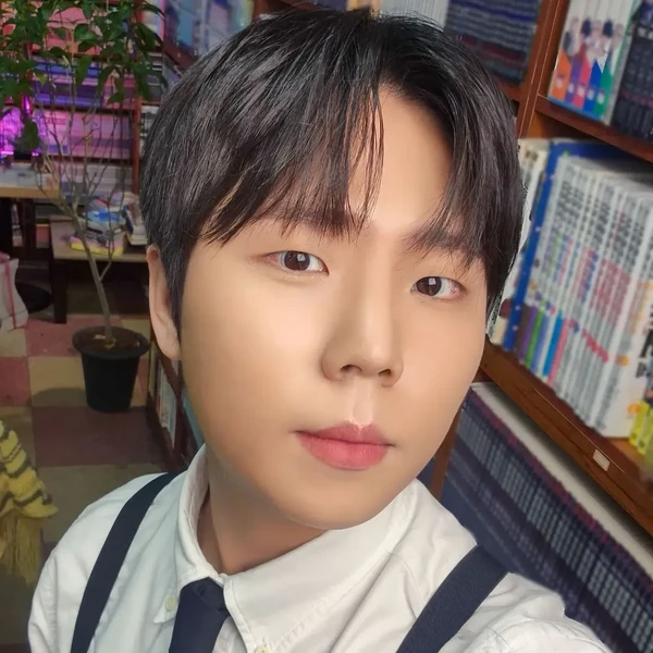 Today's Most Loved Jung Seunghwan