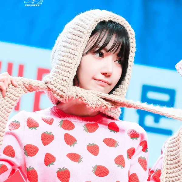 Today's Most Loved Sakura (LE SSERAFIM)