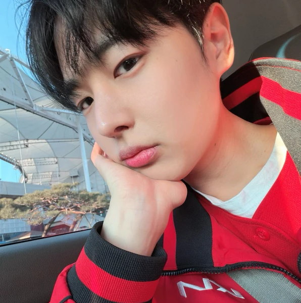 Shining profile picture of チェ・ビョンチャン on today's Choeaedol