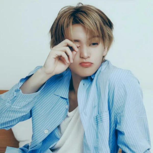 Signature photo of 마크 (NCT 127, NCT DREAM) capturing their charm