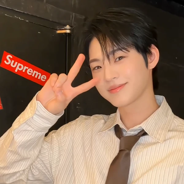 Today's Most Loved Hyojin (ONF)