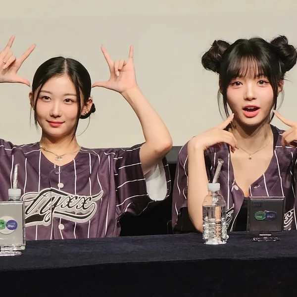 Today's Most Loved Kim Chaewon (tripleS)