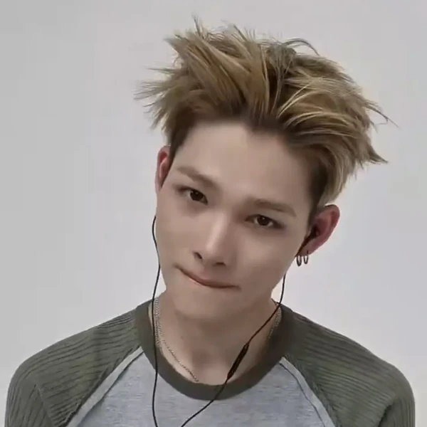 今日最受喜愛的NI-KI (ENHYPEN)