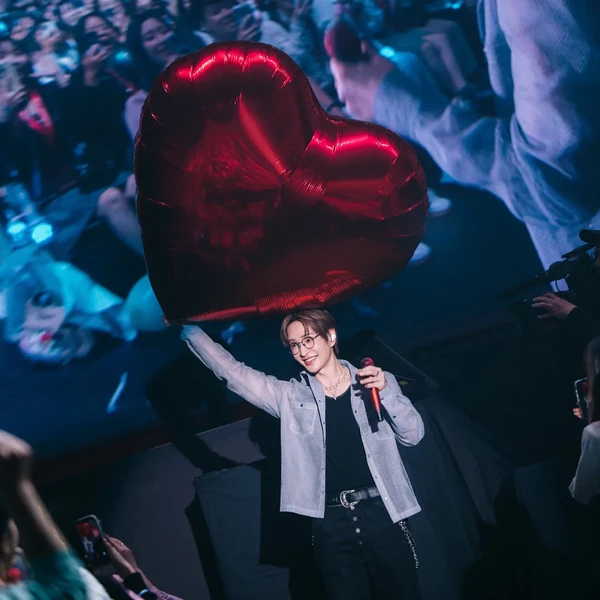 Today's Most Loved Onew (SHINee)