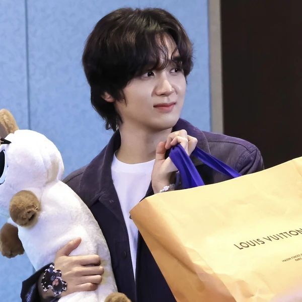 充满粉丝爱意的楷灿 (NCT 127, NCT DREAM)人气照片