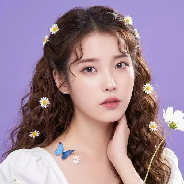Foto Populer Penuh Cinta untuk IU
