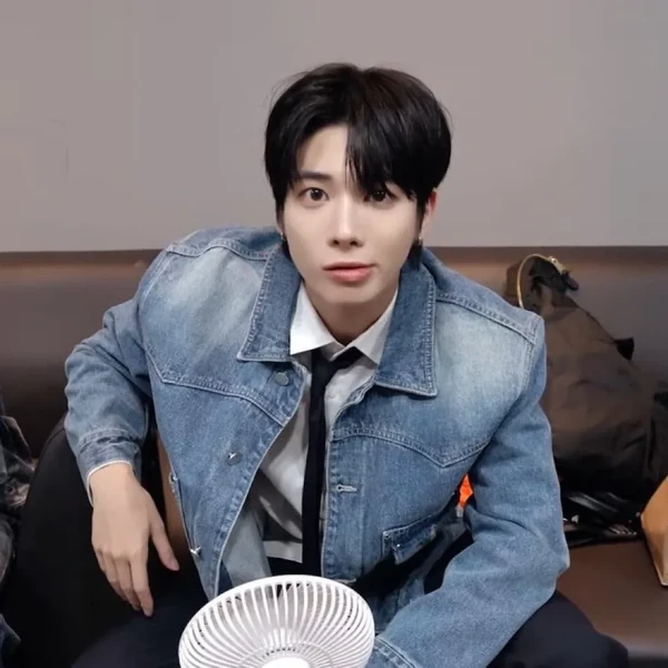 Top Photo Full of Taehyun (TOMORROW X TOGETHER) Love