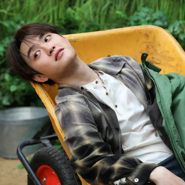 Today's Most Loved D.O. (EXO)