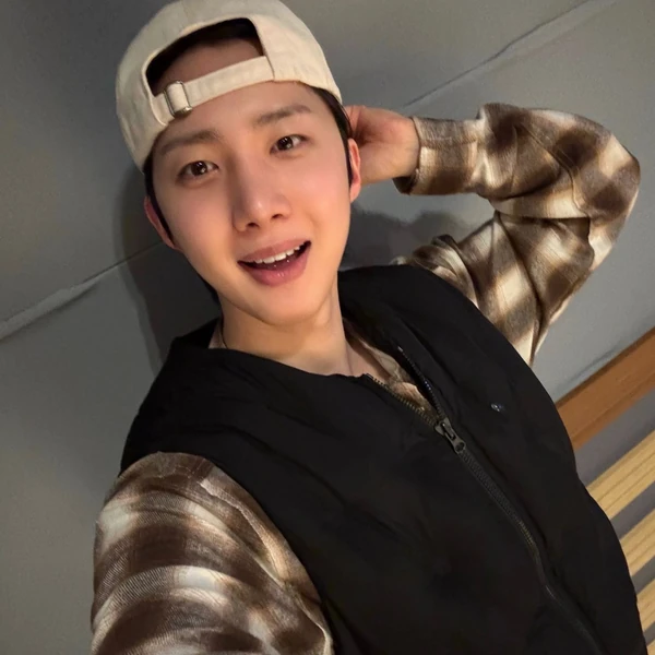 Best moment chosen by Hui (PENTAGON) fandom