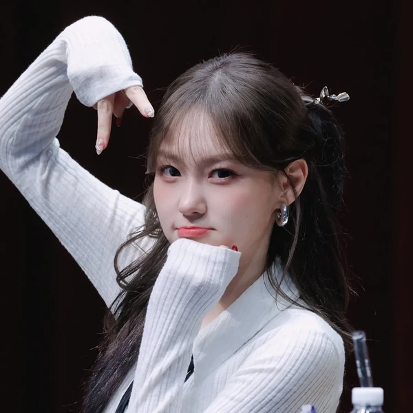 Today's Most Loved Kim Chaehyun (Kep1er)