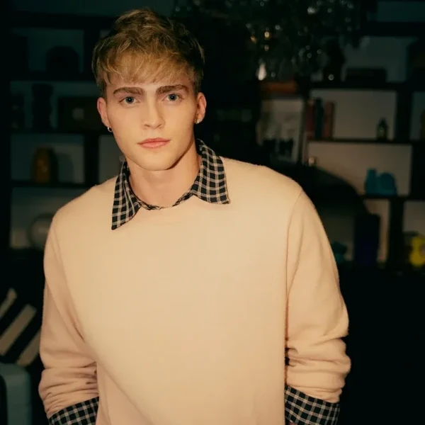 Today's Most Loved Gabi (SANTOS BRAVOS)