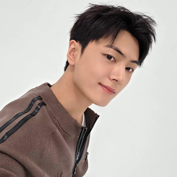 充满粉丝爱意的ENHYPEN人气照片