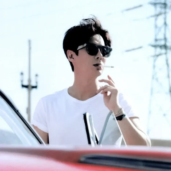 오늘 가장 사랑받은 전진 (신화)의 모습