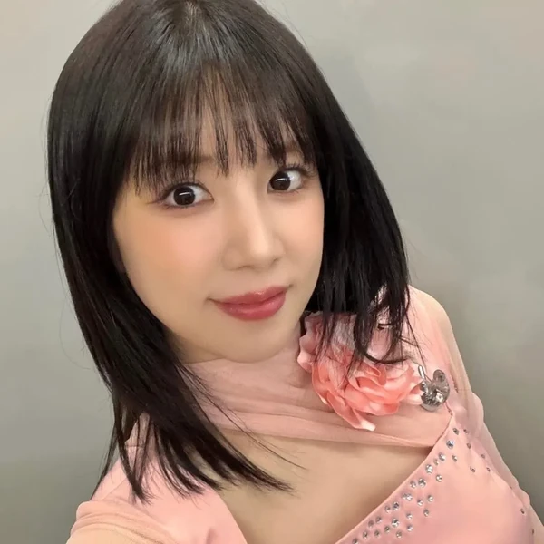 今天最受喜爱的朴初珑 (Apink)