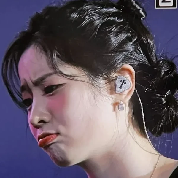 Today's Most Loved Dahyun (TWICE)