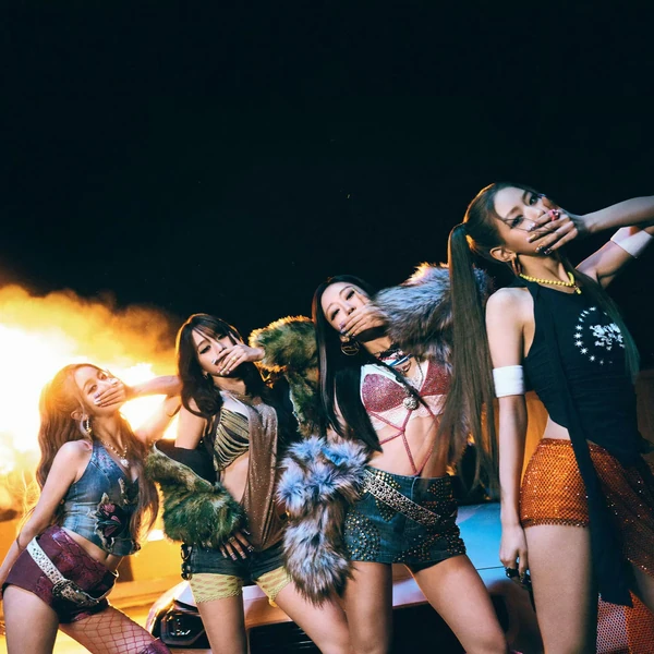 Today's Most Loved KISS OF LIFE