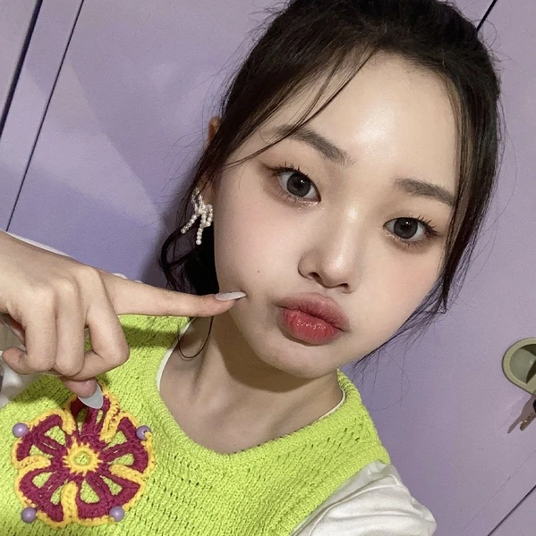 Top Photo Full of Park Boeun (CLASS:y) Love