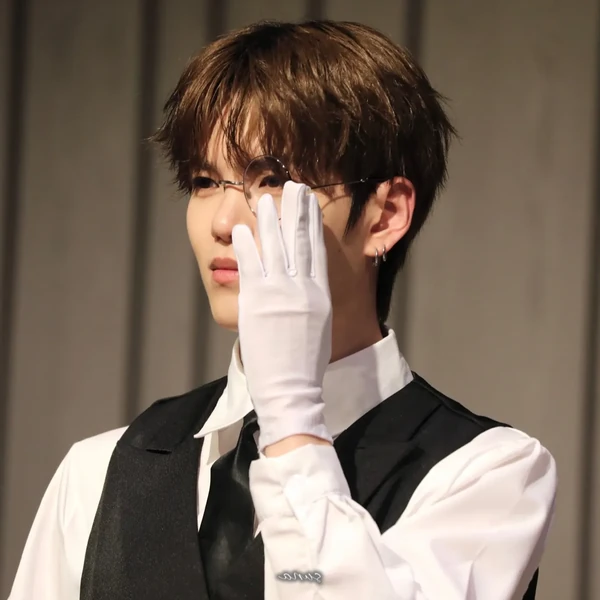 Top Photo Full of Gyehyeon (VERIVERY) Love