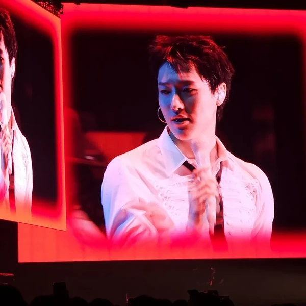 Top Photo Full of WOODZ Love