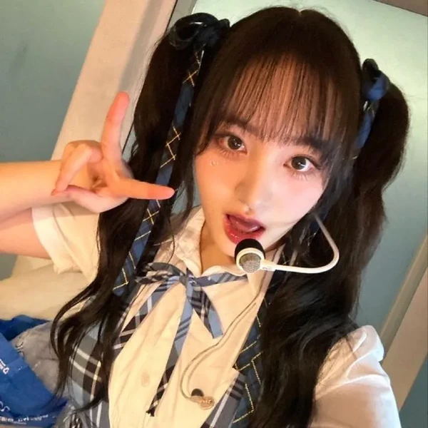 充滿粉絲愛意的LIZ (IVE)人氣照片