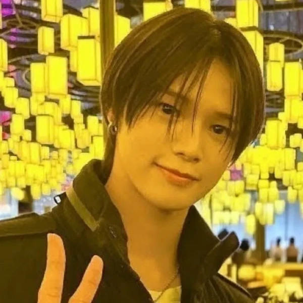 Popular profile picture of K (&TEAM) loved by fans