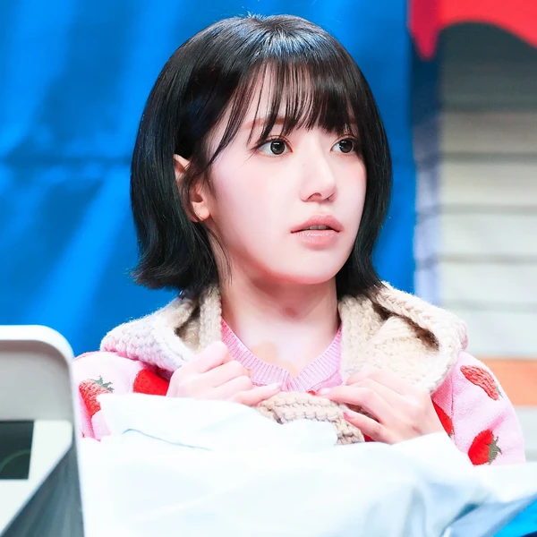 今日最受喜愛的宮脇咲良 (LE SSERAFIM)