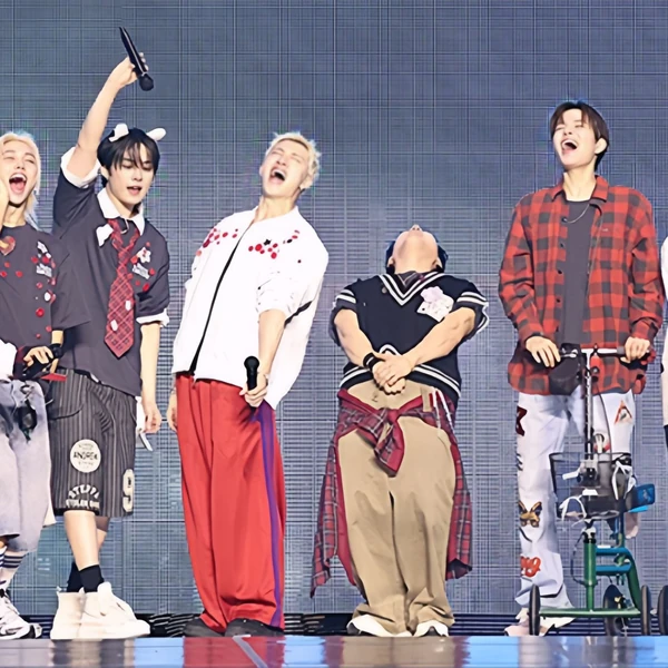 Top Photo Full of Stray Kids Love