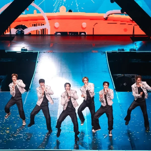 Top Photo Full of RIIZE Love