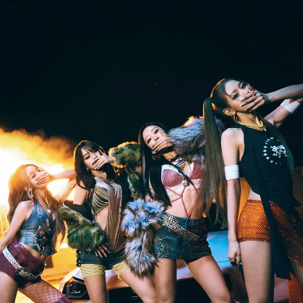 Today's Most Loved KISS OF LIFE