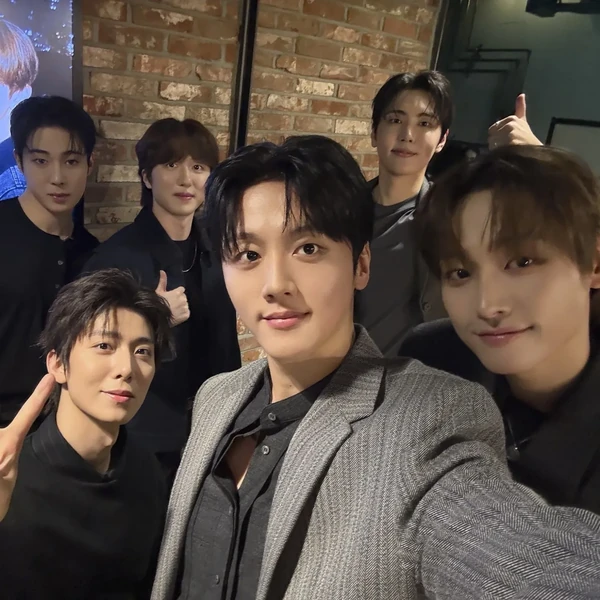 充满粉丝爱意的SF9人气照片