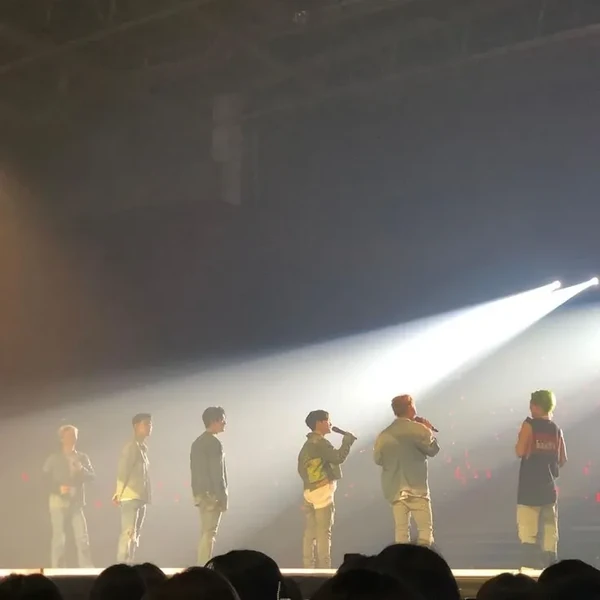 iKON 팬심 가득한 인기 사진